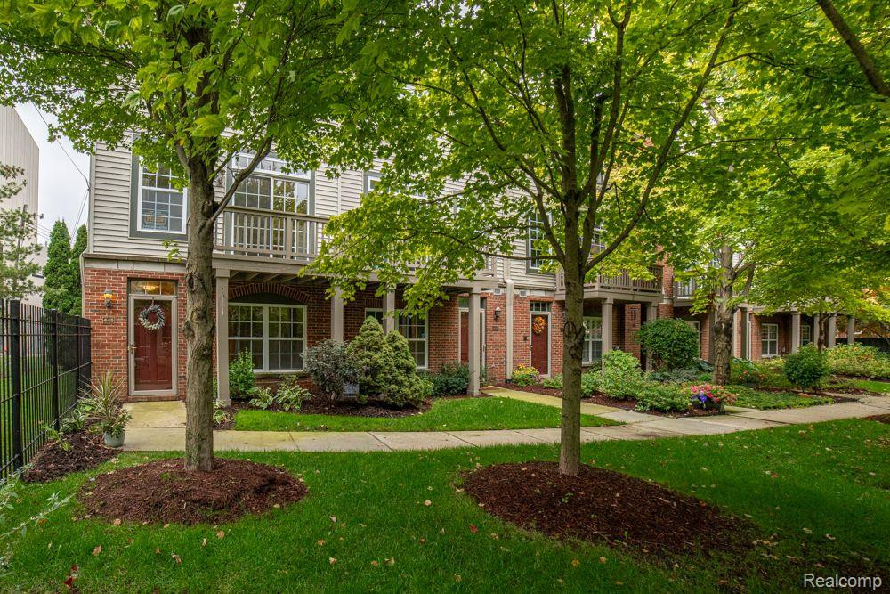 445 W HANCOCK Street, 12, Detroit, MI 48201 — Photo 2