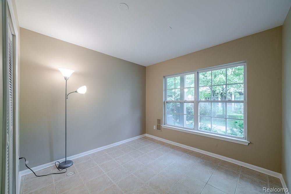 445 W HANCOCK Street, 12, Detroit, MI 48201 — Photo 27
