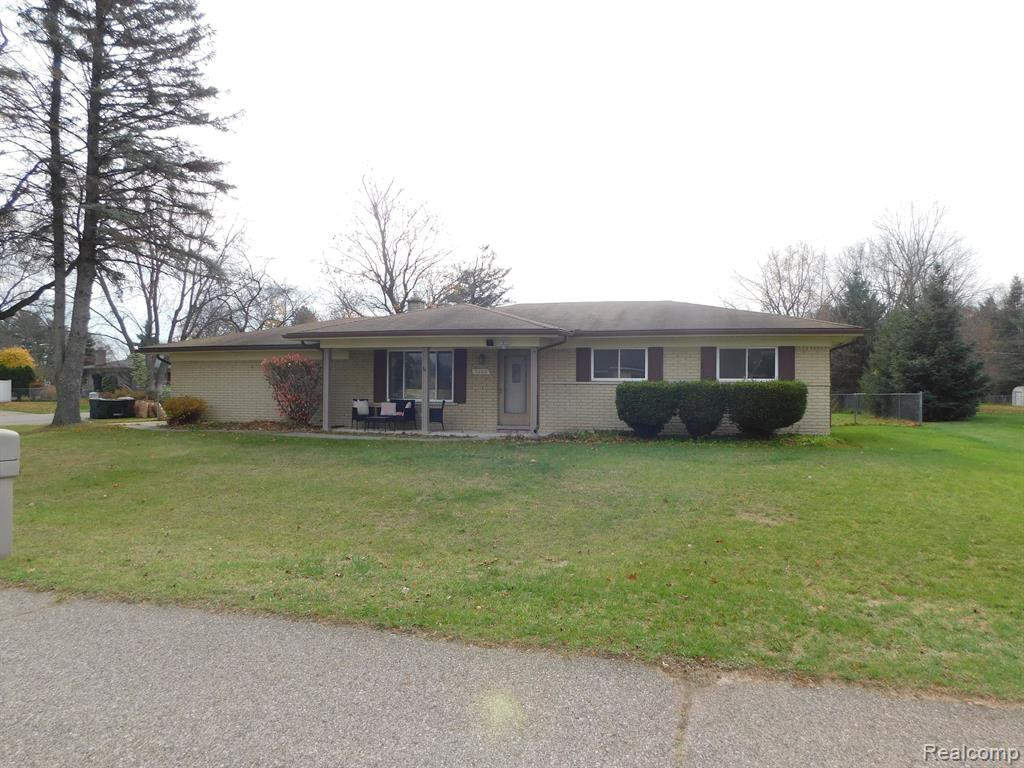 5280 KEMO Drive, Shelby, MI 48317 — front exterior