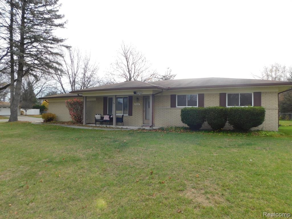 5280 KEMO Drive, Shelby, MI 48317 — Photo 2