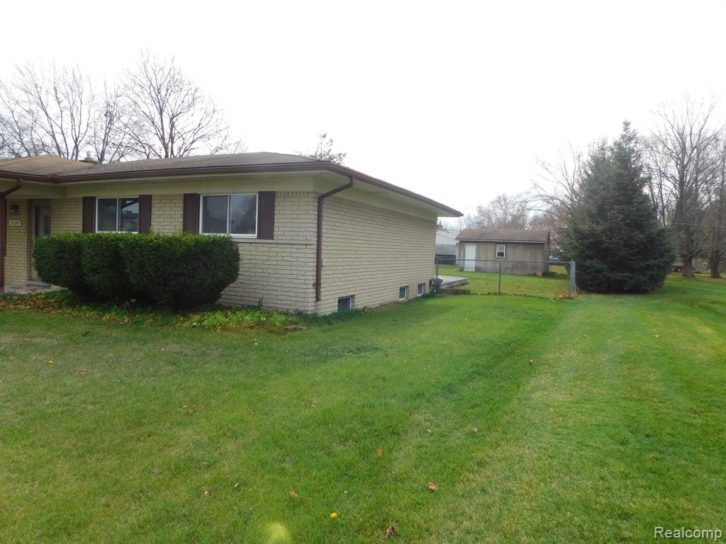 5280 KEMO Drive, Shelby, MI 48317 — Photo 3
