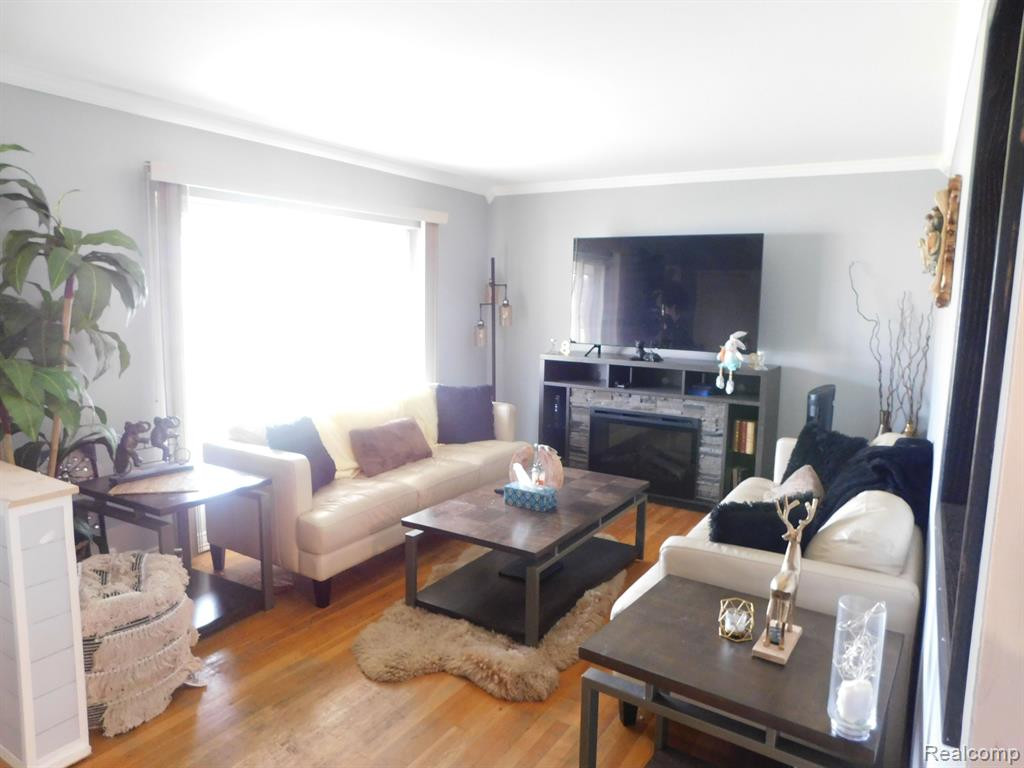 5280 KEMO Drive, Shelby, MI 48317 — Photo 8