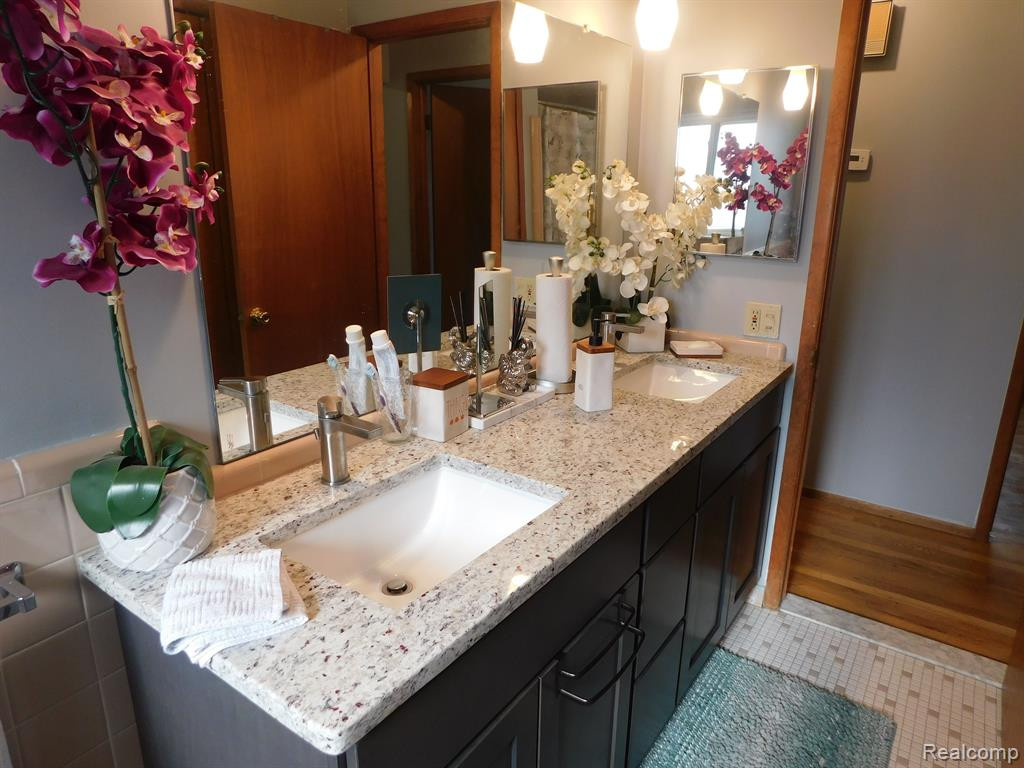 5280 KEMO Drive, Shelby, MI 48317 — Photo 28