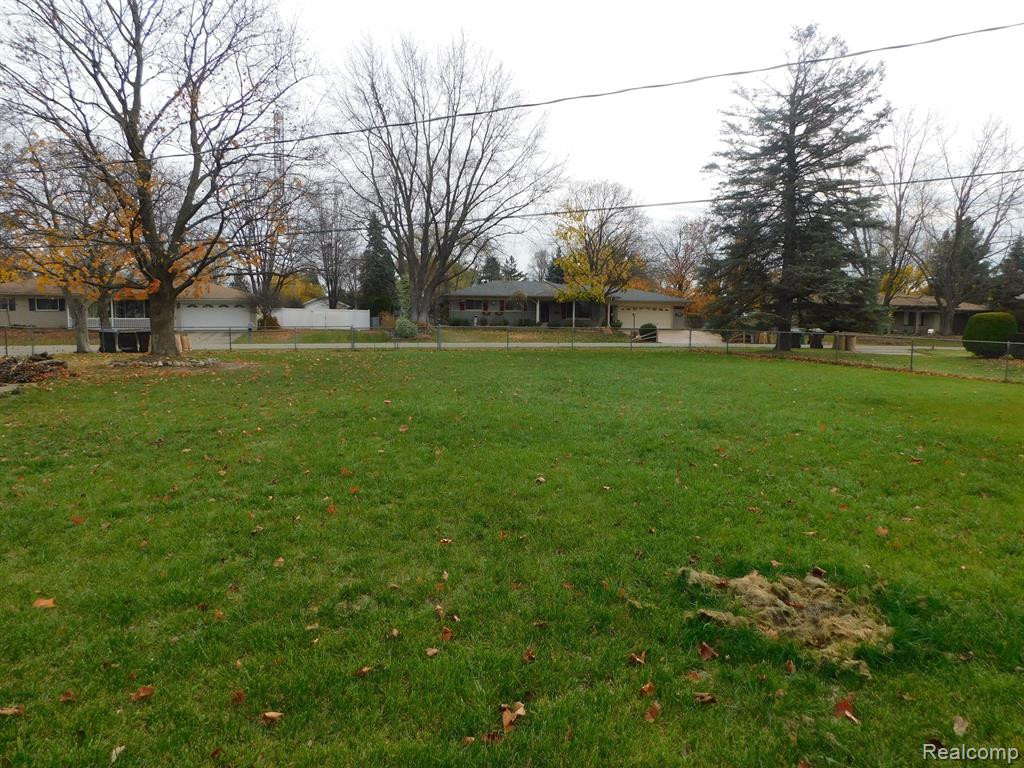 5280 KEMO Drive, Shelby, MI 48317 — Photo 35