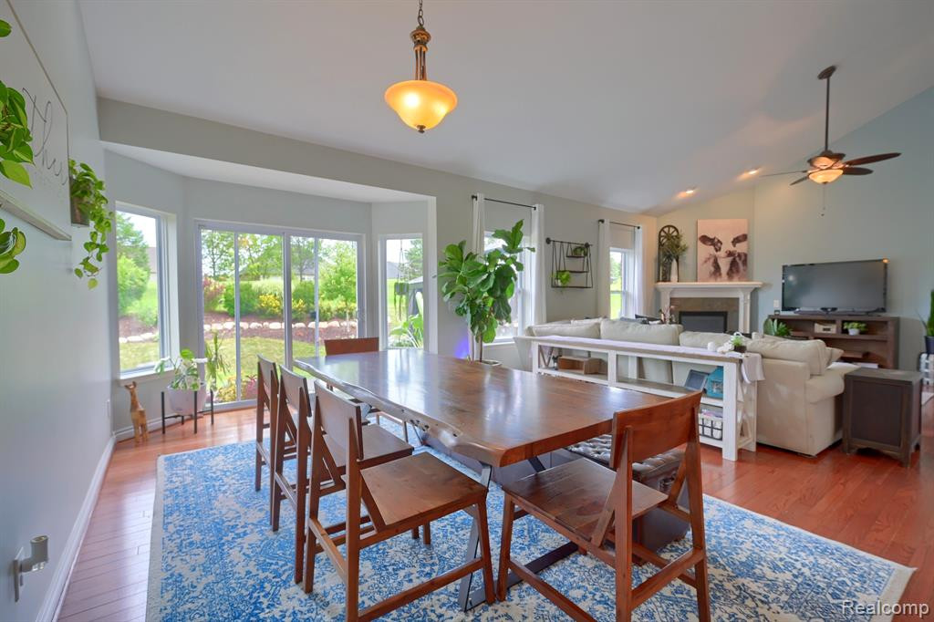 24460 WEDGEWOOD Drive, South Lyon, MI 48178 — Photo 10