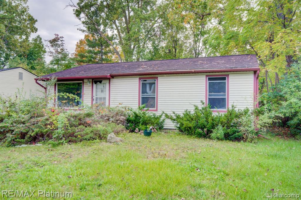 9 BLAIN Court, Ann Arbor, MI 48108 — Photo 2