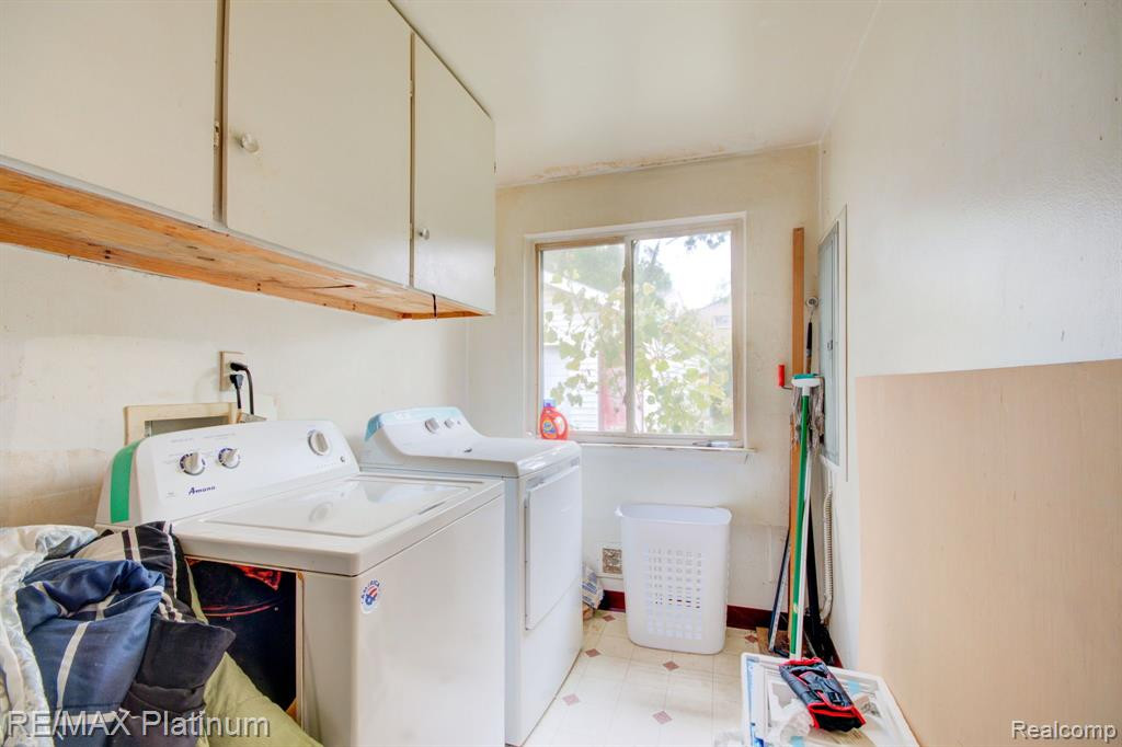 9 BLAIN Court, Ann Arbor, MI 48108 — Photo 9