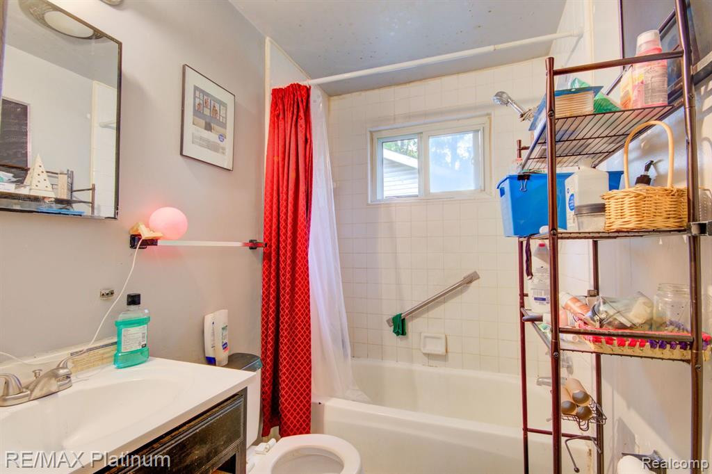 9 BLAIN Court, Ann Arbor, MI 48108 — Photo 12