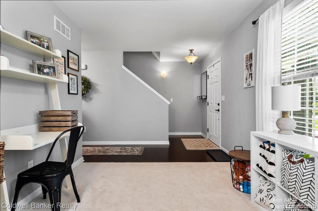 7558 ABIGAIL Drive, Ypsilanti, MI 48198 — Photo 8