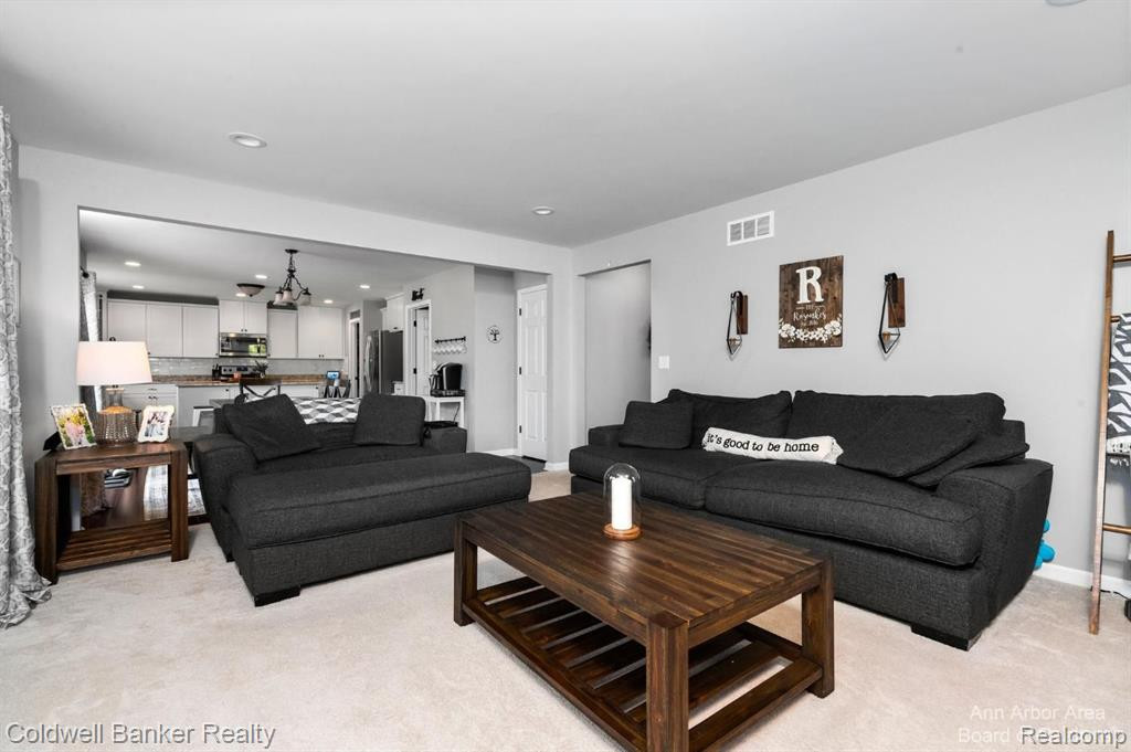 7558 ABIGAIL Drive, Ypsilanti, MI 48198 — Photo 15