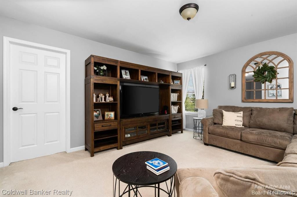 7558 ABIGAIL Drive, Ypsilanti, MI 48198 — Photo 30