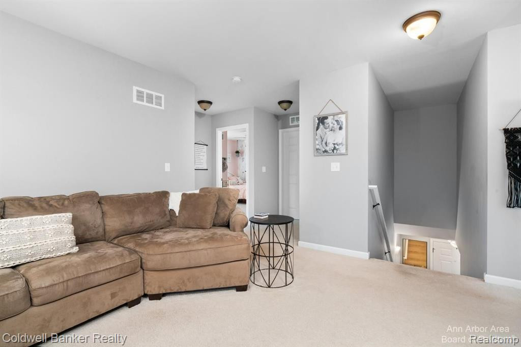7558 ABIGAIL Drive, Ypsilanti, MI 48198 — Photo 38