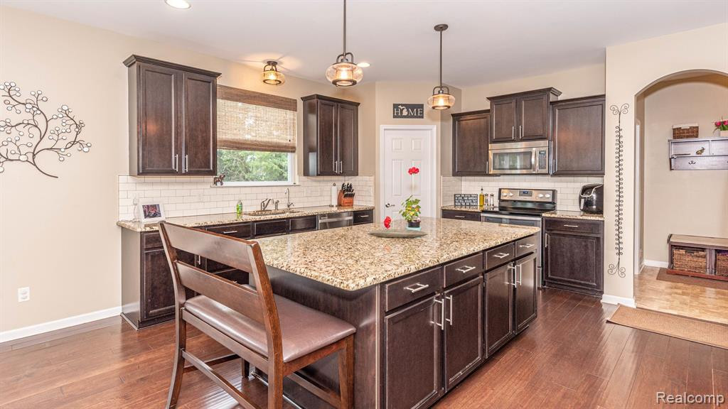 57625 BLOSSOM VALLEY Trail, New Hudson, MI 48165 — Photo 16