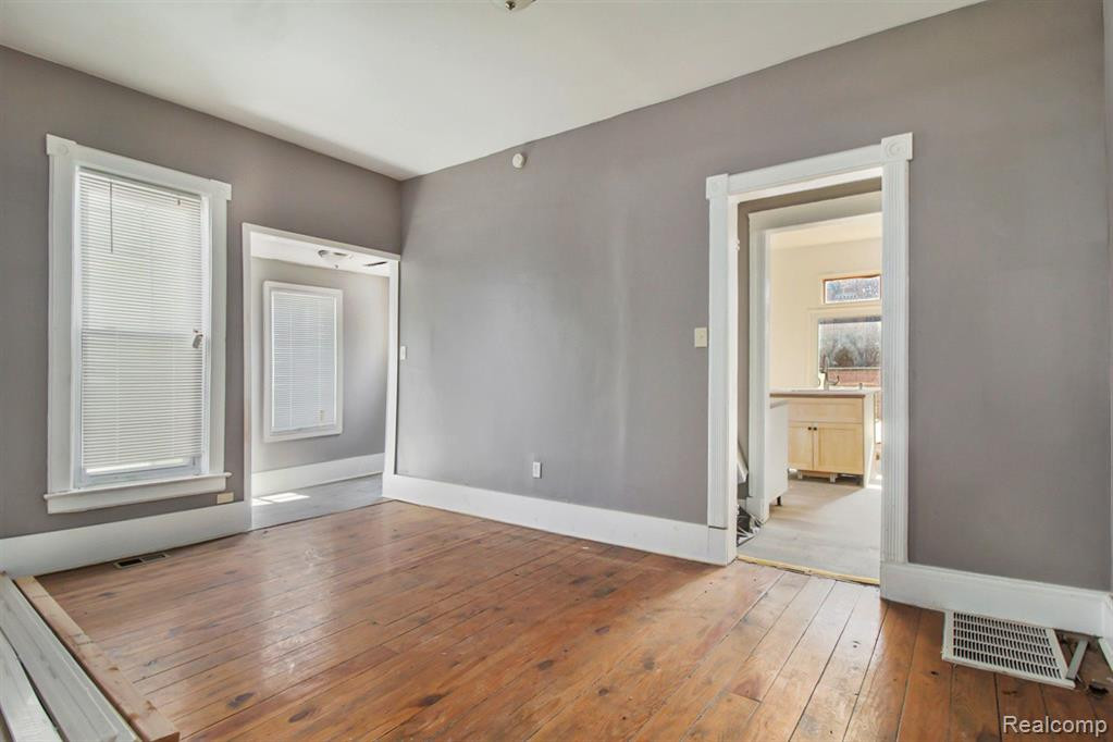 2663 SAMPSON Street, Detroit, MI 48216 — Photo 11