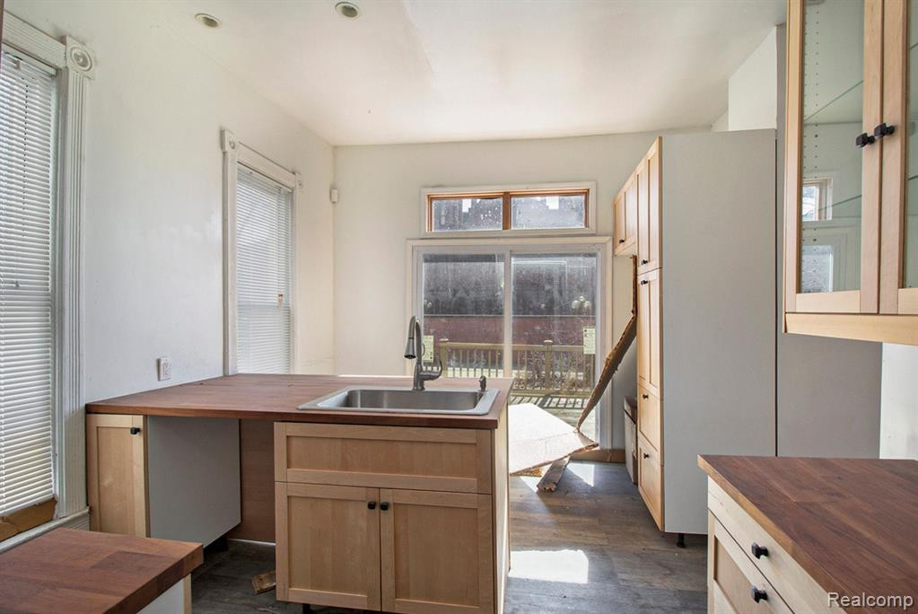 2663 SAMPSON Street, Detroit, MI 48216 — Photo 14