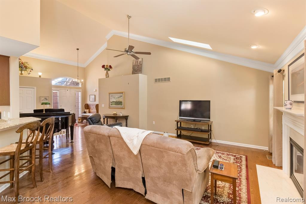 40578 LENOX PARK Drive, Novi, MI 48377 — Photo 12
