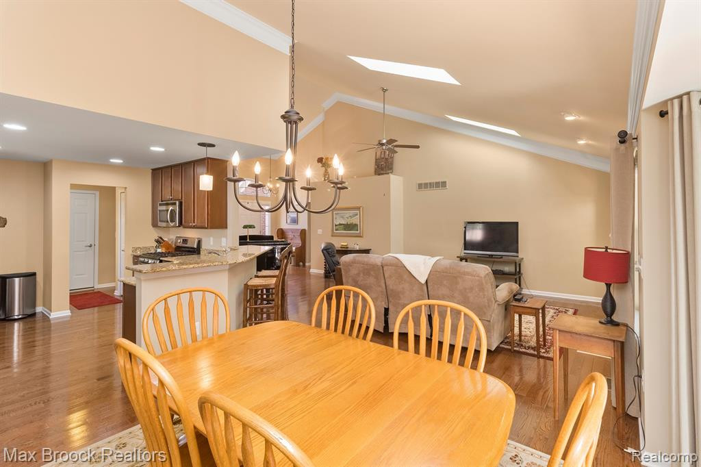 40578 LENOX PARK Drive, Novi, MI 48377 — Photo 16