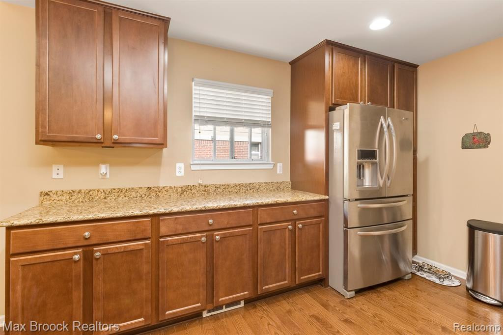 40578 LENOX PARK Drive, Novi, MI 48377 — Photo 21