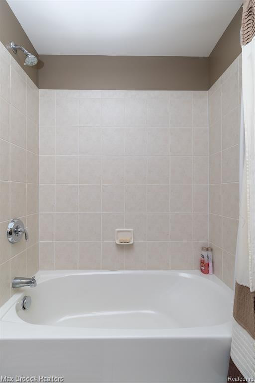 40578 LENOX PARK Drive, Novi, MI 48377 — Photo 34