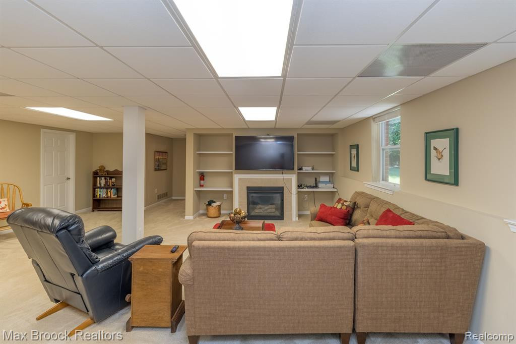 40578 LENOX PARK Drive, Novi, MI 48377 — Photo 35