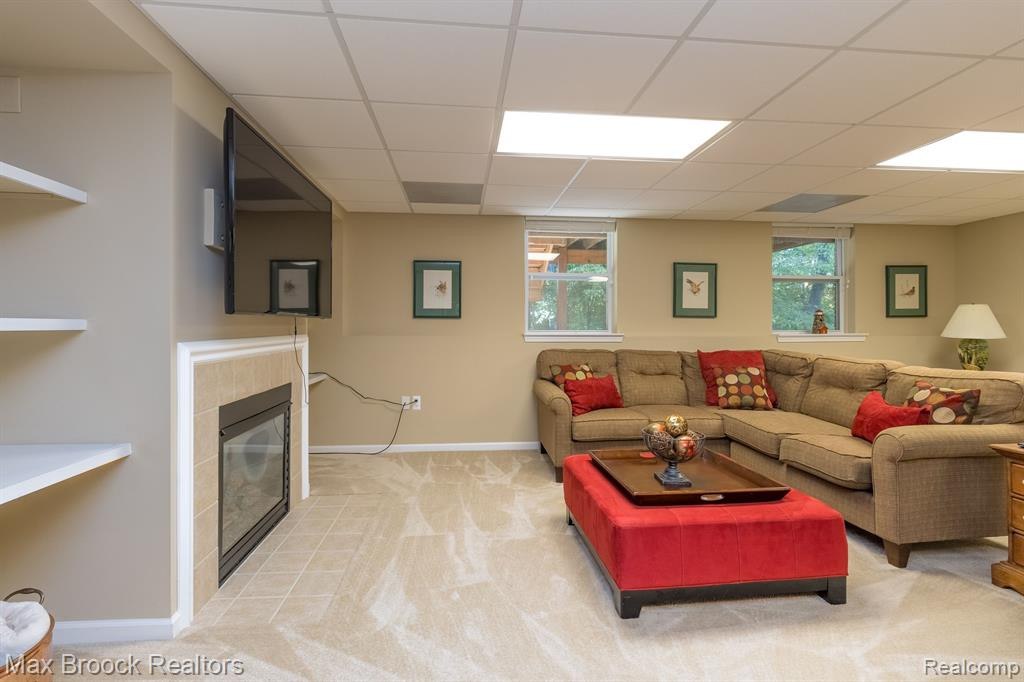 40578 LENOX PARK Drive, Novi, MI 48377 — Photo 38