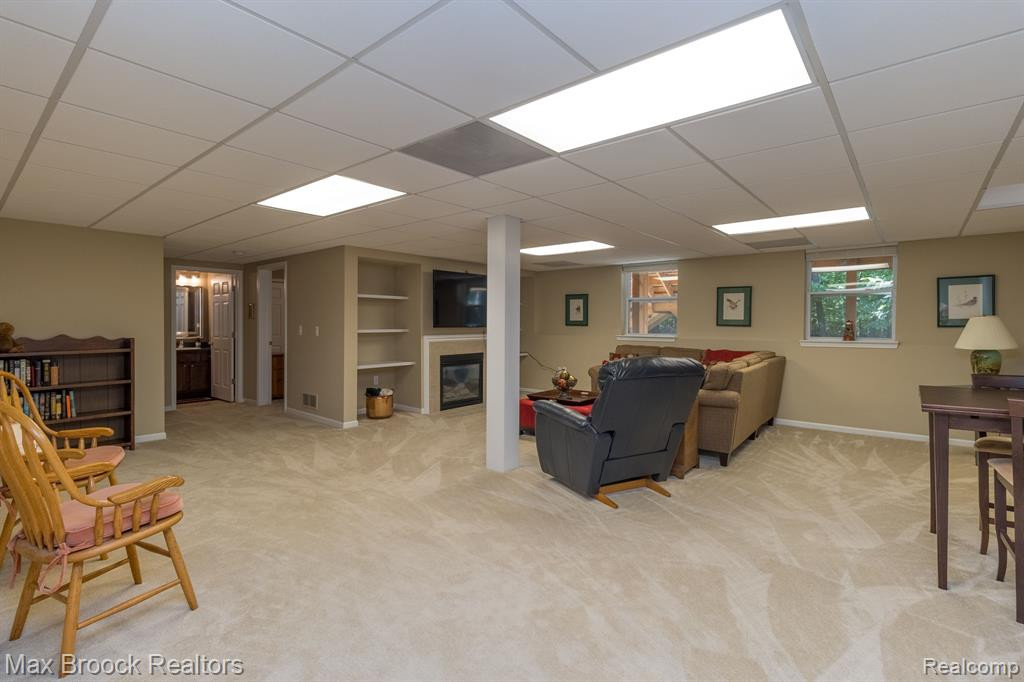 40578 LENOX PARK Drive, Novi, MI 48377 — Photo 39