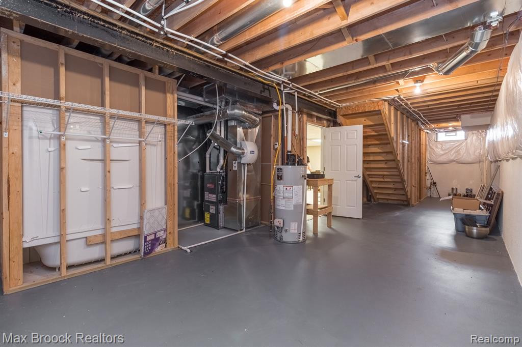 40578 LENOX PARK Drive, Novi, MI 48377 — Photo 44
