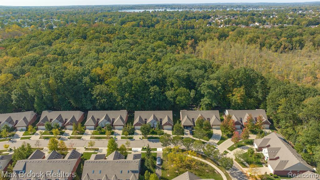 40578 LENOX PARK Drive, Novi, MI 48377 — Photo 48