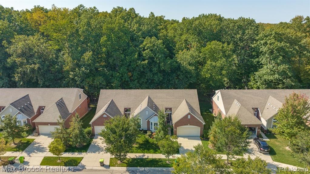 40578 LENOX PARK Drive, Novi, MI 48377 — Photo 49
