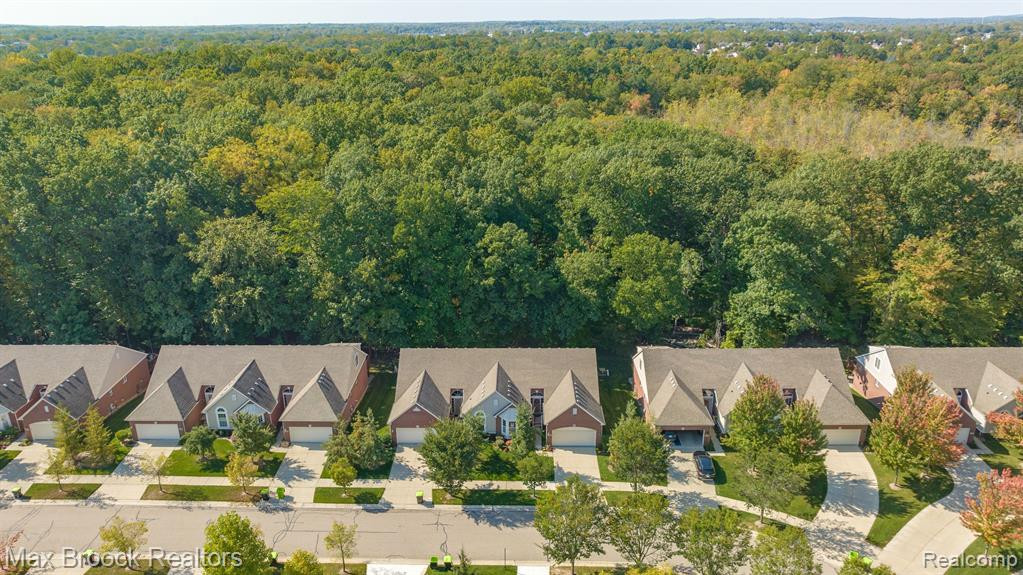 40578 LENOX PARK Drive, Novi, MI 48377 — Photo 50
