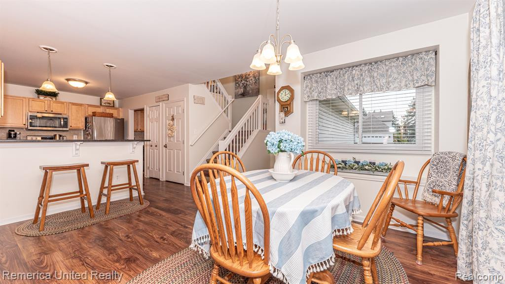 61010 EVERGREEN Court, South Lyon, MI 48178 — Photo 11