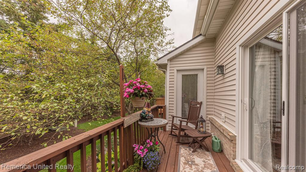 61010 EVERGREEN Court, South Lyon, MI 48178 — Photo 26