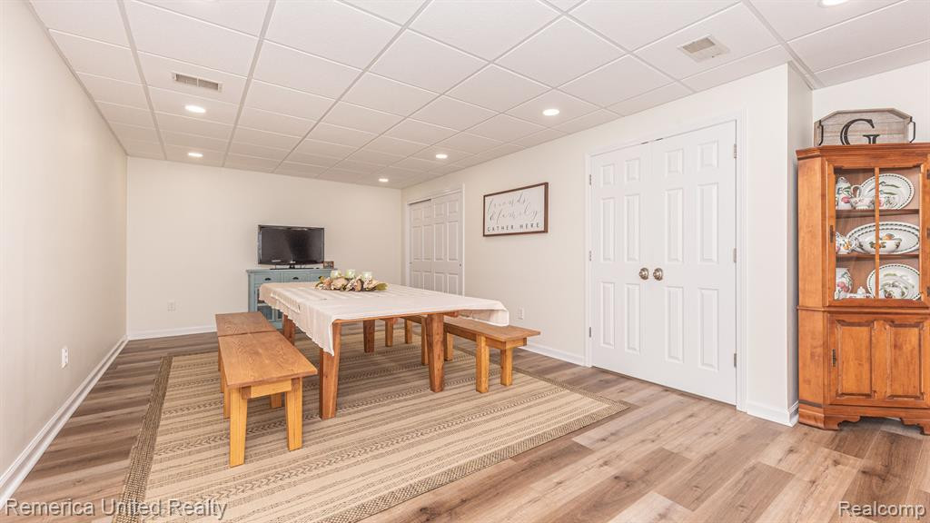 61010 EVERGREEN Court, South Lyon, MI 48178 — Photo 51