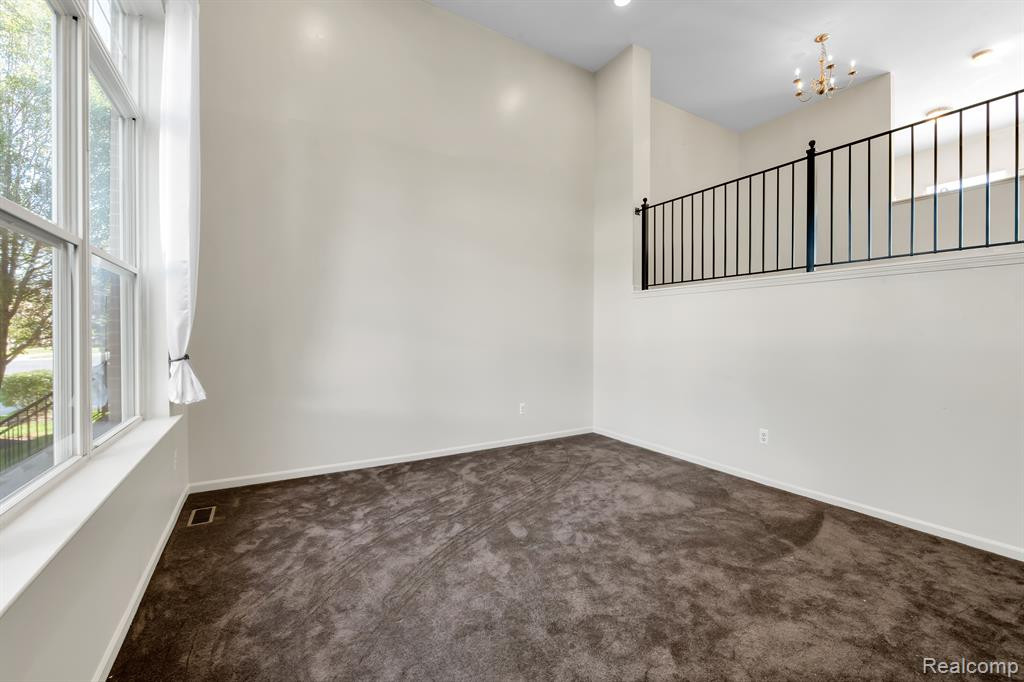 300 E Palmer St #27, Detroit, MI 48202 — Photo 7