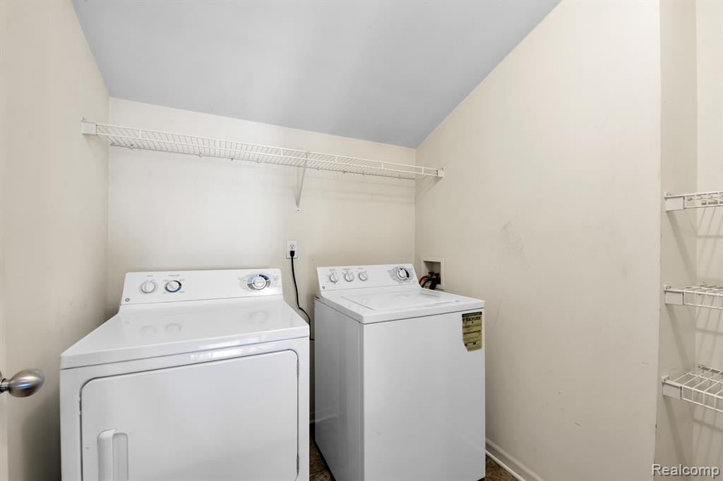300 E Palmer St #27, Detroit, MI 48202 — Photo 21