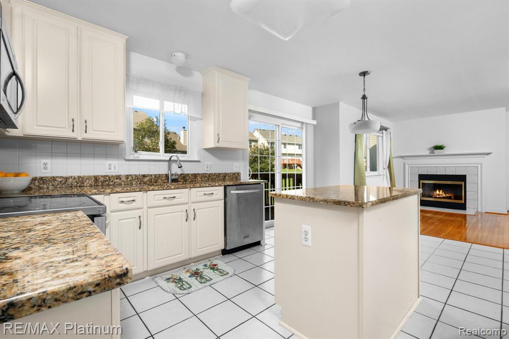 3231 KILBURN PARK Circle, Ann Arbor, MI 48105 — Photo 12