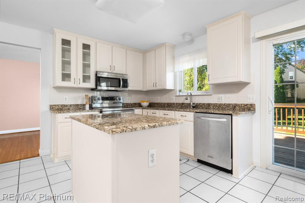3231 KILBURN PARK Circle, Ann Arbor, MI 48105 — Photo 15