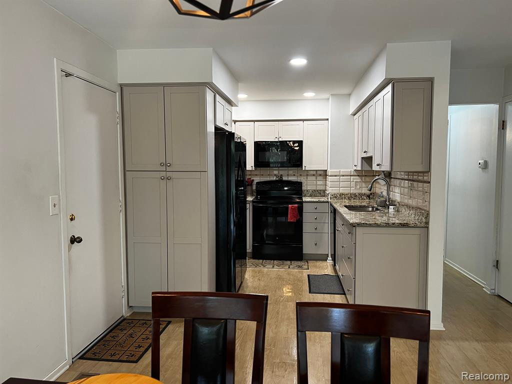 1626 S Hill Circle Circle, Bloomfield, MI 48304 — Photo 8