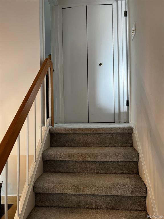 1626 S Hill Circle Circle, Bloomfield, MI 48304 — Photo 15