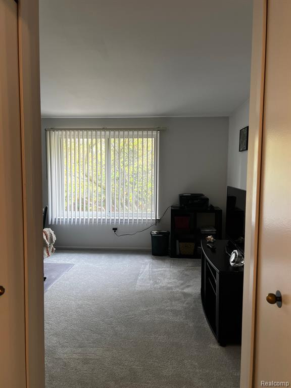 1626 S Hill Circle Circle, Bloomfield, MI 48304 — Photo 18