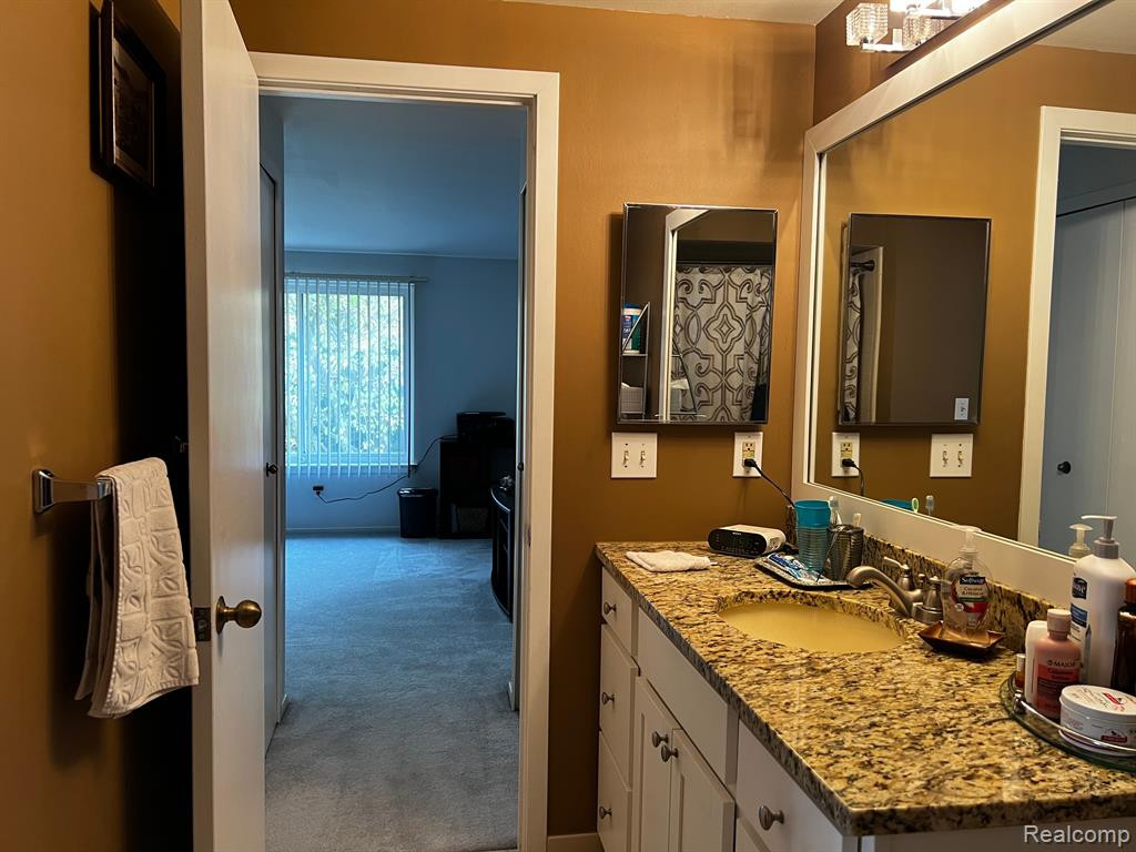 1626 S Hill Circle Circle, Bloomfield, MI 48304 — Photo 20