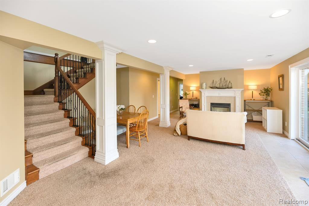 8200 PINE RANCH Drive, Brighton, MI 48114 — Photo 32
