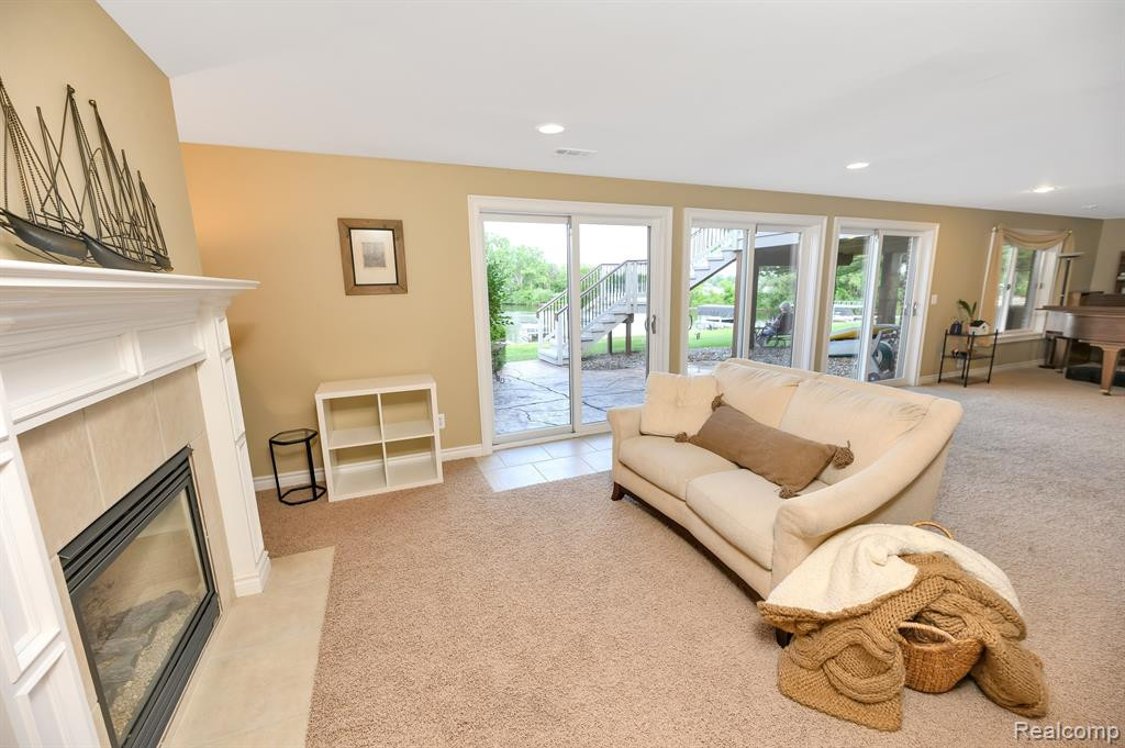 8200 PINE RANCH Drive, Brighton, MI 48114 — Photo 33