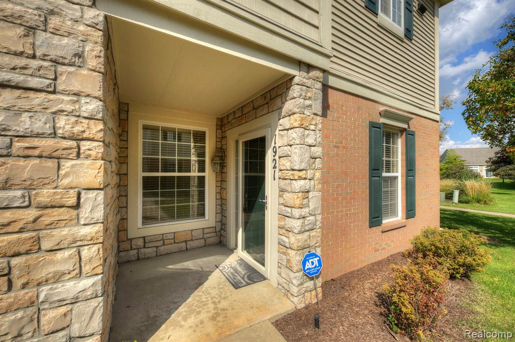 1921 Pinecroft Drive, Canton, MI 48188 — Photo 3