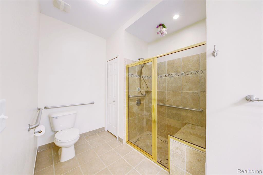 1921 Pinecroft Drive, Canton, MI 48188 — Photo 17