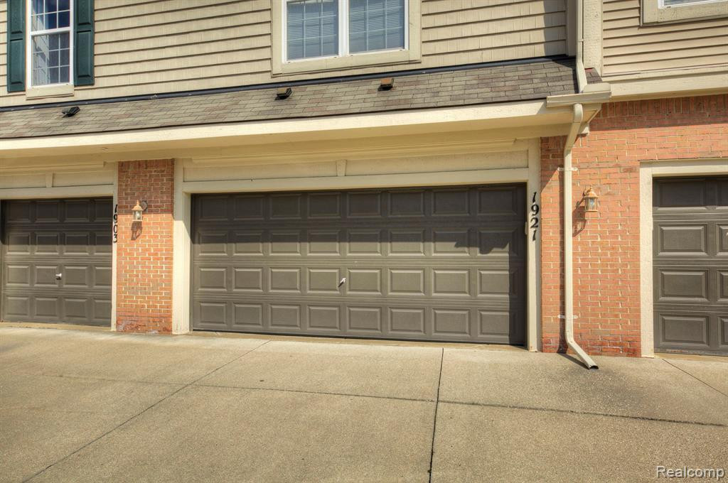 1921 Pinecroft Drive, Canton, MI 48188 — Photo 23