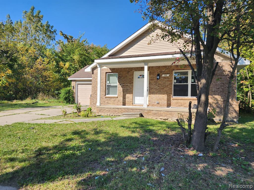 93 E SAVANNAH Street, Highland Park, MI 48203 — front exterior