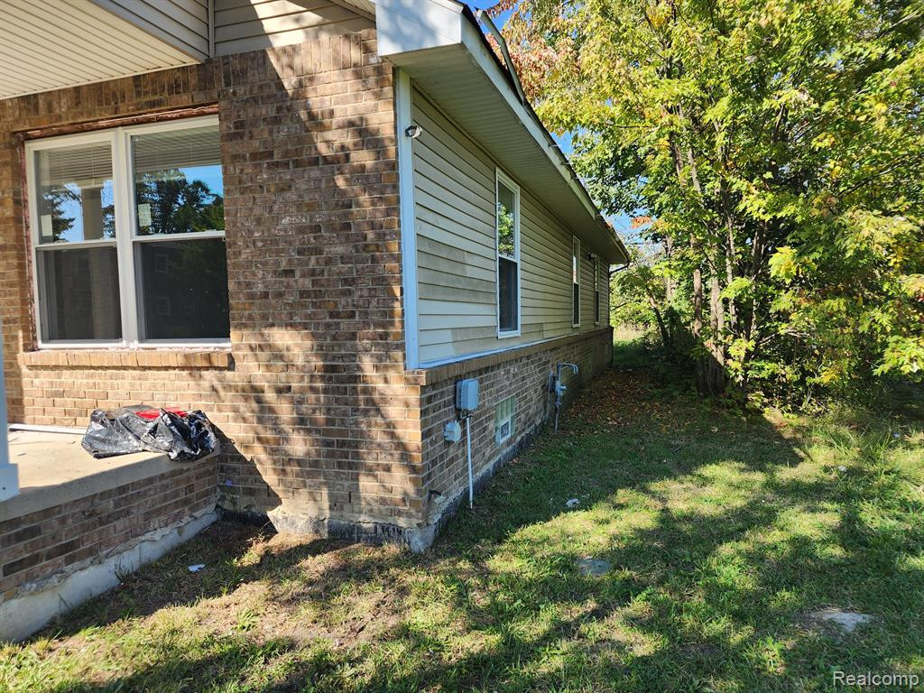 93 E SAVANNAH Street, Highland Park, MI 48203 — Photo 8
