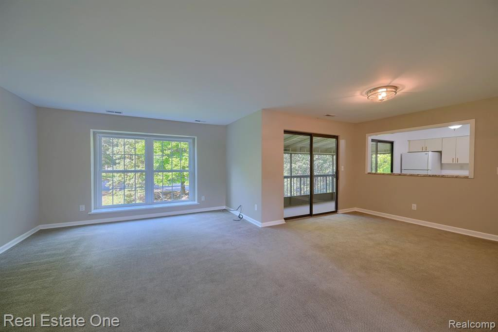 37029 Ridgedale Court, 88, Farmington Hills, MI 48331 — Photo 6