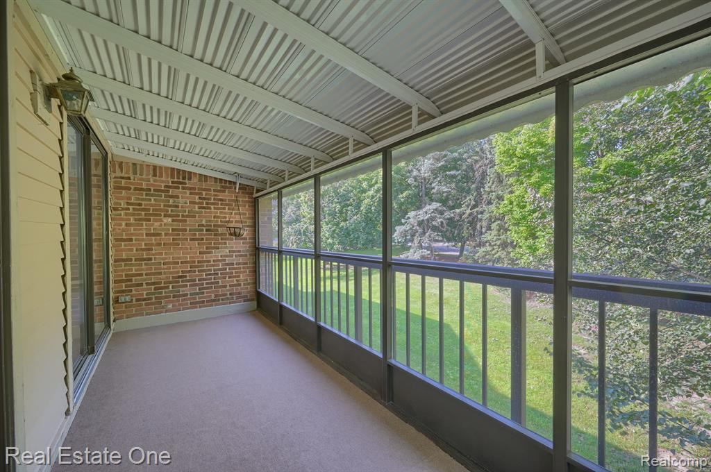 37029 Ridgedale Court, 88, Farmington Hills, MI 48331 — Photo 16